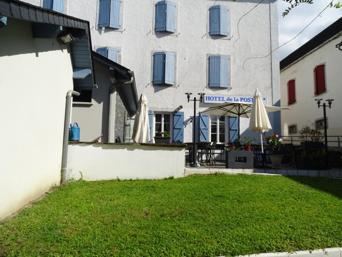 Hotel De La Poste Tardets-Sorholus Ngoại thất bức ảnh