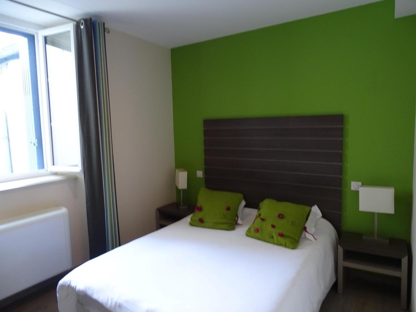 Hotel De La Poste Tardets-Sorholus Ngoại thất bức ảnh