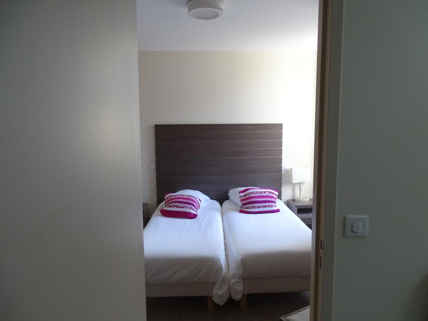 Hotel De La Poste Tardets-Sorholus Ngoại thất bức ảnh
